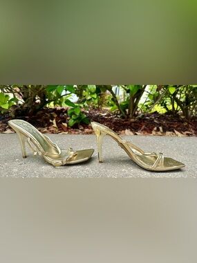 Jessica Simpson Poshie Gold Heels Size 9 Open Toe Stiletto Sandals